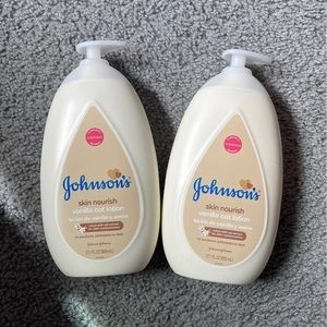 Johnson Baby Lotions- Vanilla Oat Scent